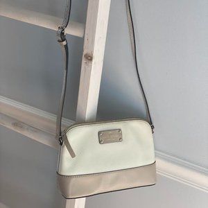 Wellesley Hanna Leather Crossbody | Pebble Cream
